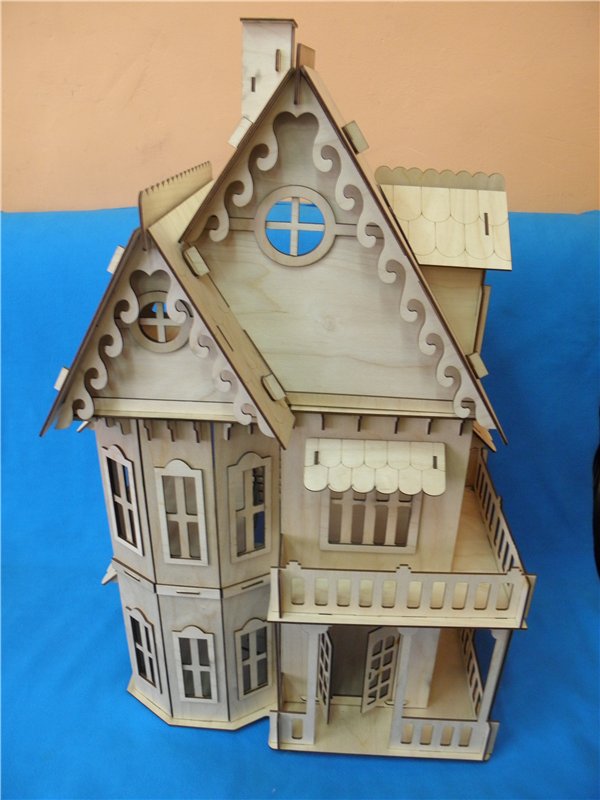 Casa unifamiliar — Diseño para corte láser y CNC para maquetas y decoración