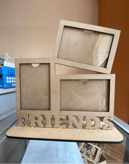 Portarretratos triple estilo "Friends"
