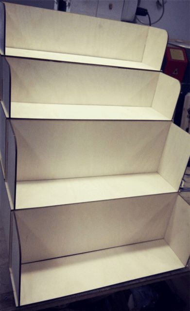 Exhibidor Vertical de 4 Niveles para Productos