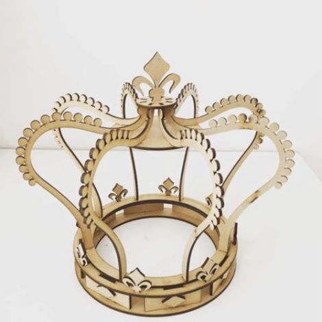 Corona Real 3D: Diseño y Modelado Único