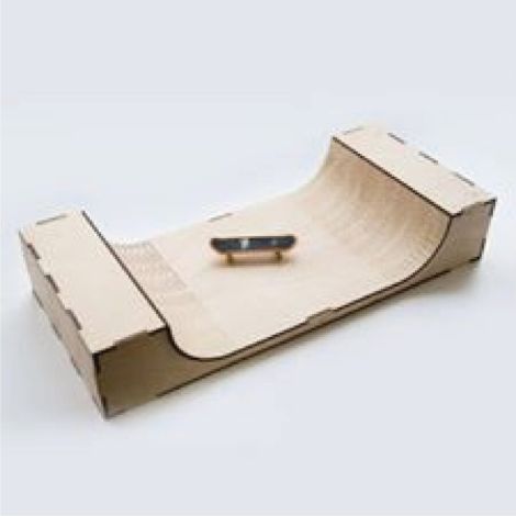 Patineta y Rampa: Diversión sobre Ruedas