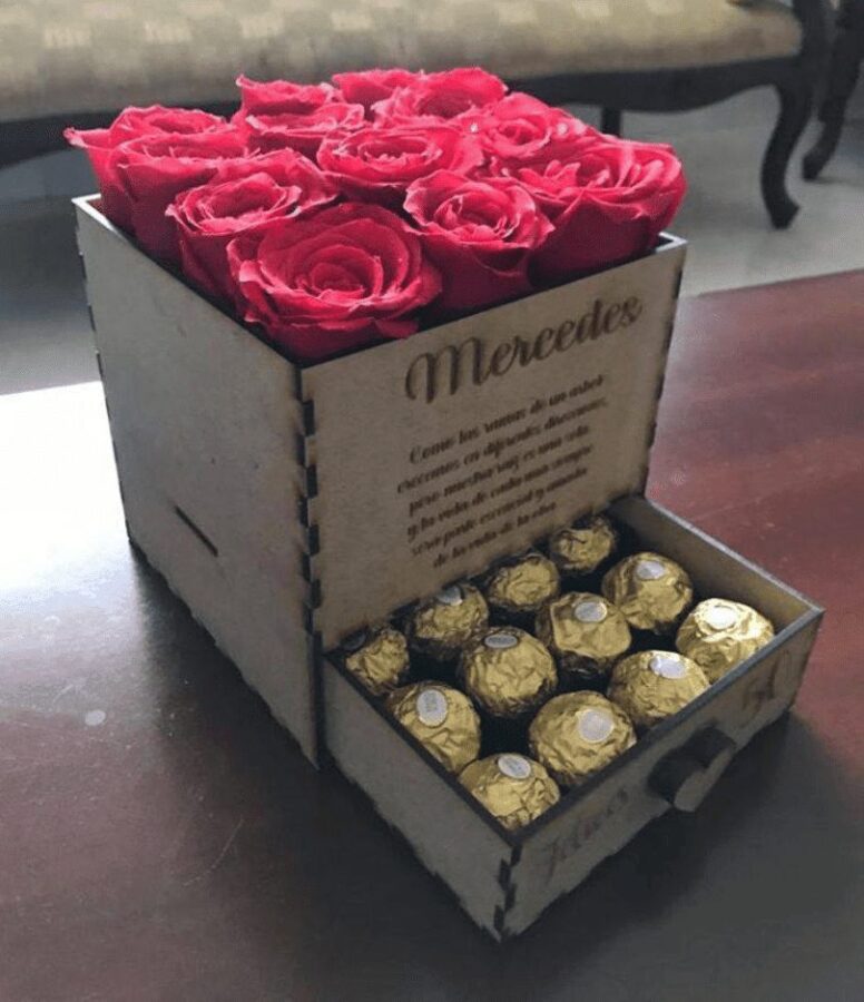 Caja decorativa para rosas