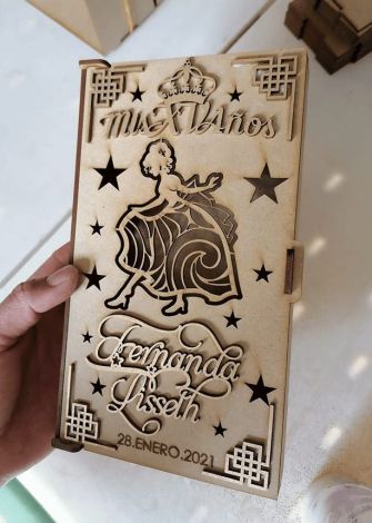 Invitación Calada para Quinceañera: "Mis 15 Años"
