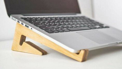 Base ergonómica para laptop ajustable