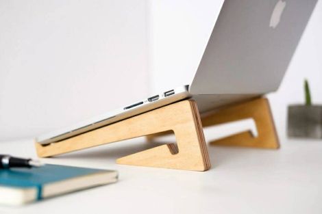 Base ergonómica para laptop ajustable