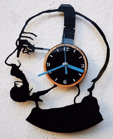 Reloj con Audífonos Integrados