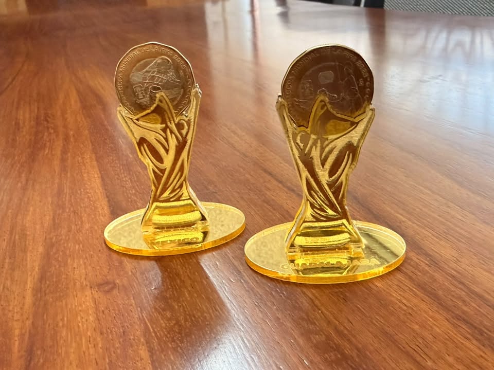 Trofeo Copa del Mundo en MDF